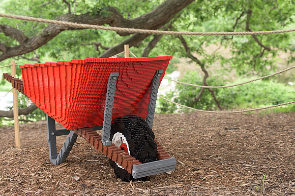 Wheelbarrow | Nature Connects: Art with LEGO Bricks