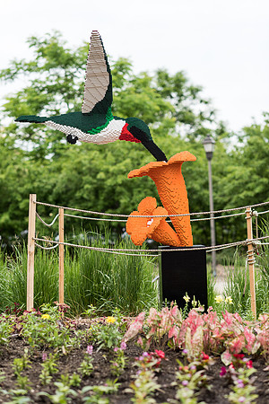 Hummingbird on Flower | Nature Connects: Art with LEGO Bricks
