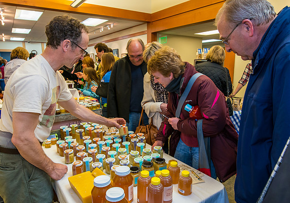 Mill City Farmers Market at the Arboretum.