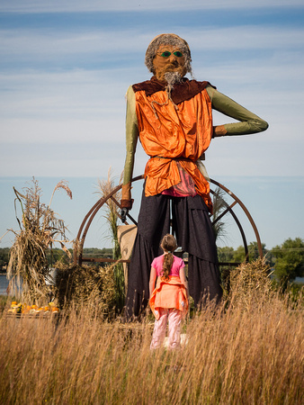 Girl meets Scarecrow
