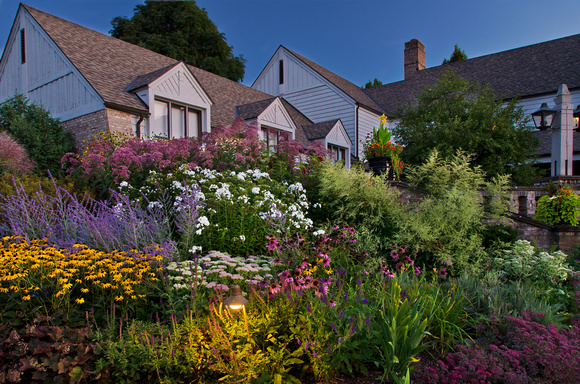 Spiegal Garden at Night