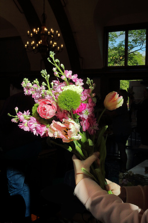 Flower Arranging: Hand-tied Spring Bouquet (Adult Class)