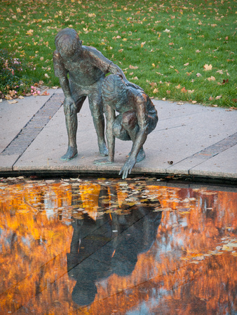 Wonderment sculpture